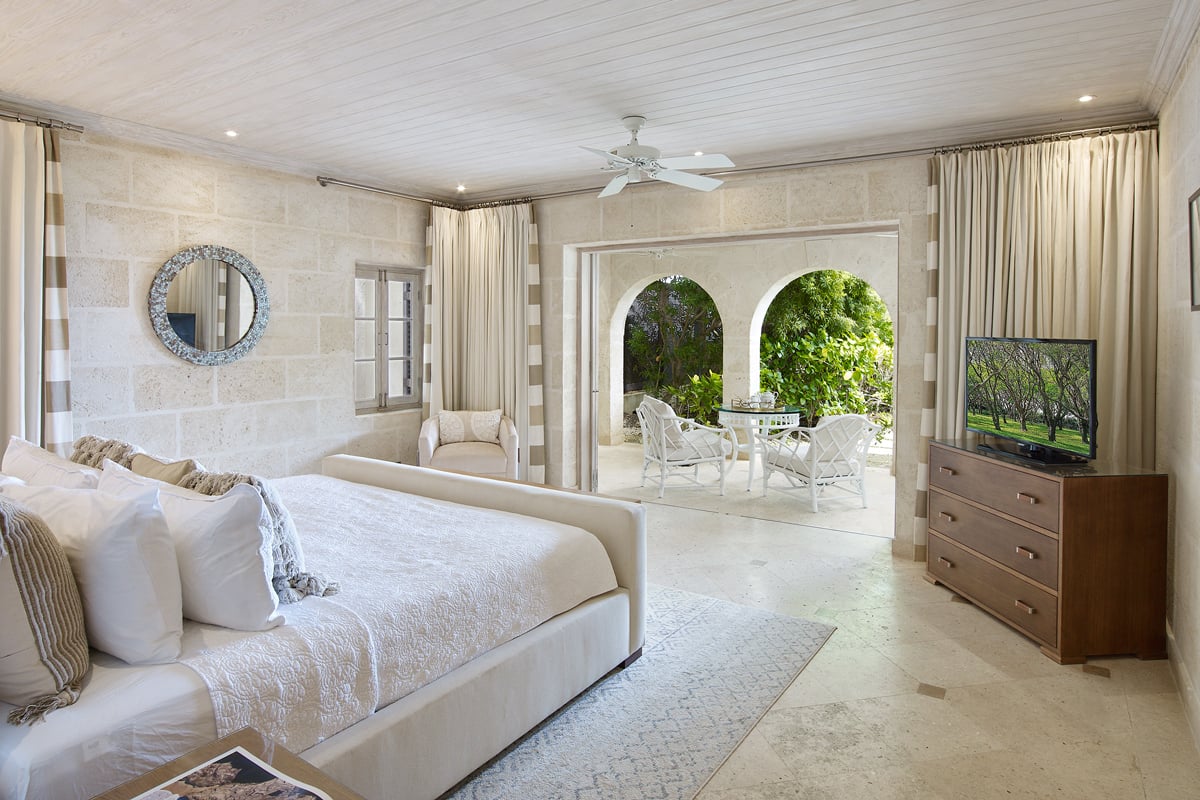 Bachelor Hall (5 bed)